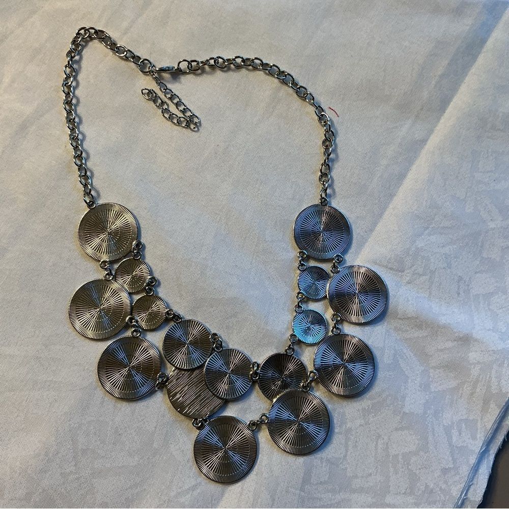 Silvertone Adjustable Necklace for Women with Radiant Engaved Discs - Picture 6 of 11